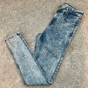 TOPSHOP Jamie Moto High Rise Acid Wash Skinny Jean. Size 24W x 32L